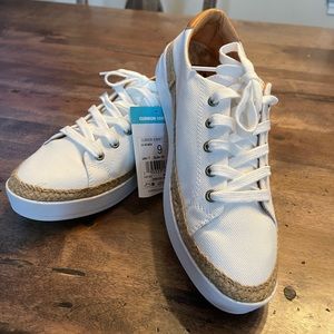 Reef Cushion Sunset Women’s size 9 white